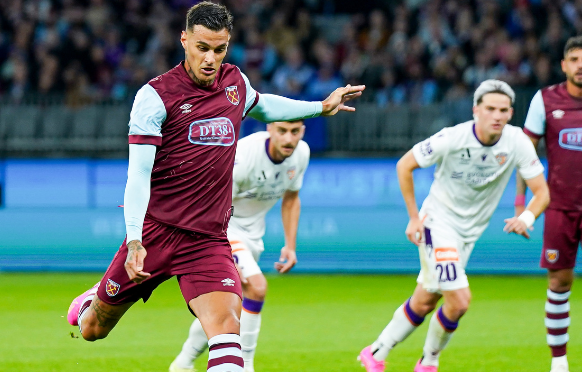 都灵主场失利，保级形势堪忧