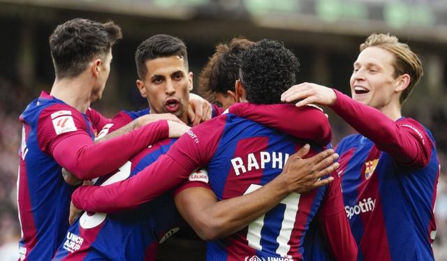 马德里竞技主场大胜对手,稳坐积分榜前列 马德里竞技主场大胜对手,稳坐积分榜前列