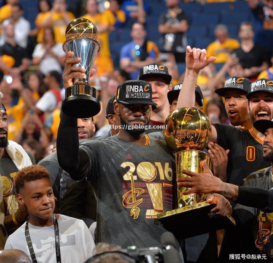 NBA季后赛开战，湖人击败热火夺冠