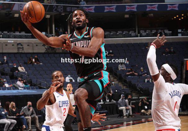 快船大胜魔术，莱昂纳德贡献30分