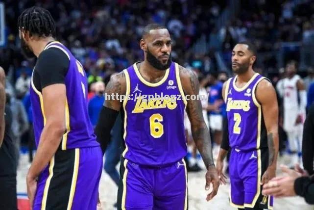 湖人大胜快船，詹姆斯贡献24+14+9