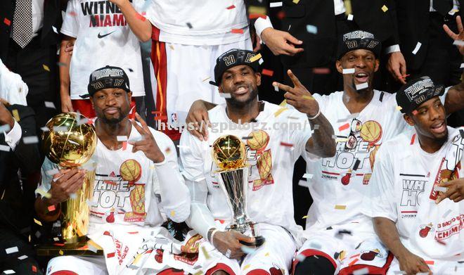 NBA季后赛开战，湖人击败热火夺冠