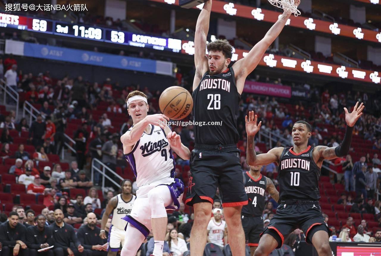 火箭击败独行侠，拿下系列赛首胜