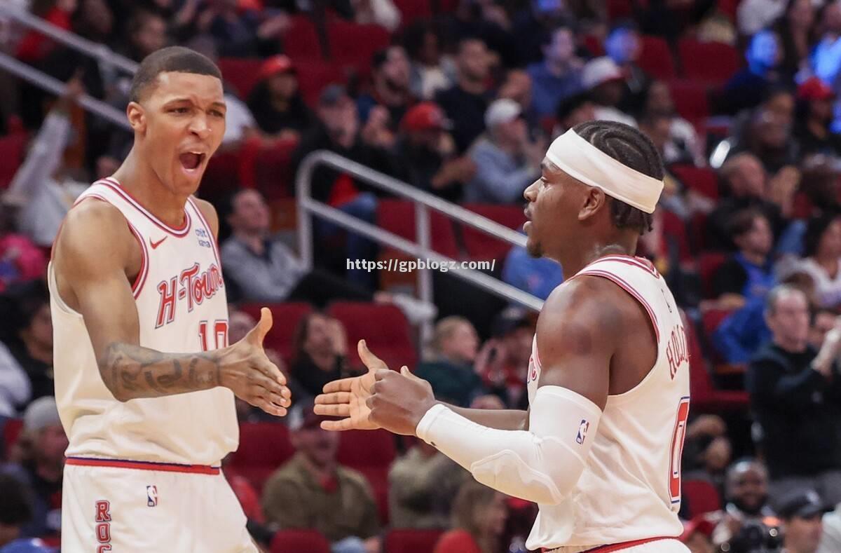 火箭主场再胜雷霆,系列赛2:0领先 火箭主场再胜雷霆,系列赛2:0领先