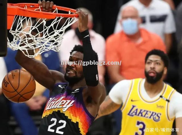 独行侠队中锋全面爆发，场均得分逆天