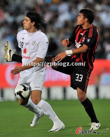 阿尔萨德击败对手,晋级下一阶段 阿尔萨德击败对手,晋级下一阶段