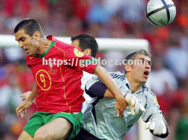 希腊足球运动员备战大陆体育锦标赛 希腊足球运动员备战大陆体育锦标赛