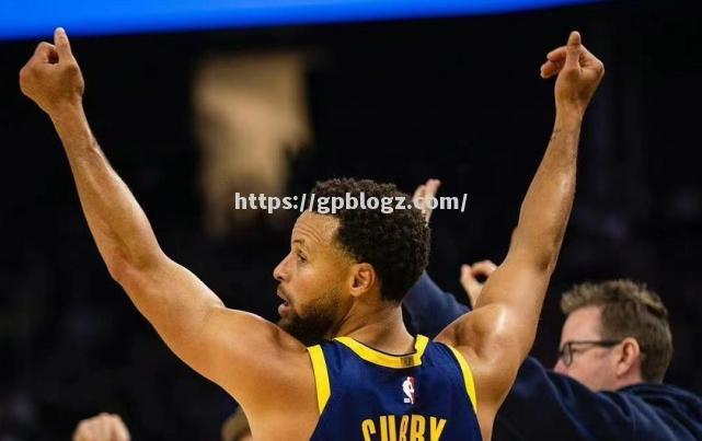 勇士横扫太阳,实现今年首次连胜 勇士横扫太阳,实现今年首次连胜