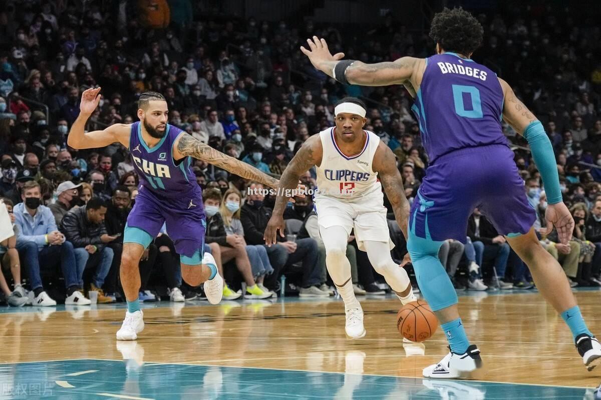 快船客场击败黄蜂,取得四连胜 快船客场击败黄蜂,取得四连胜