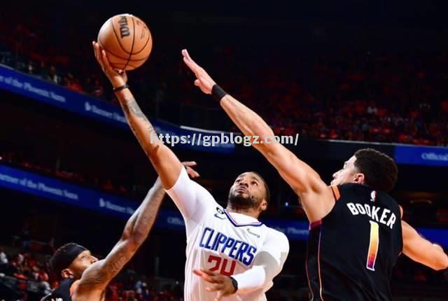 快船客场击败黄蜂,取得四连胜 快船客场击败黄蜂,取得四连胜