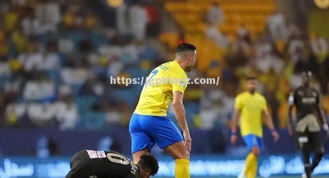 汉超球队获得胜利继续保持领先地位