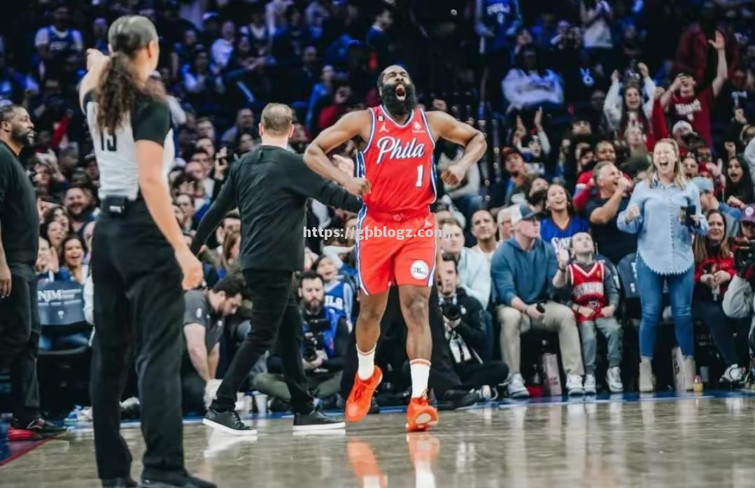 猛龙主场大胜76人,迎来连胜 猛龙主场大胜76人,迎来连胜