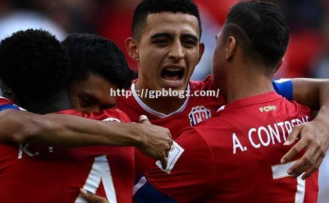 西班牙队遭遇平局，小组出线形势稍显不利