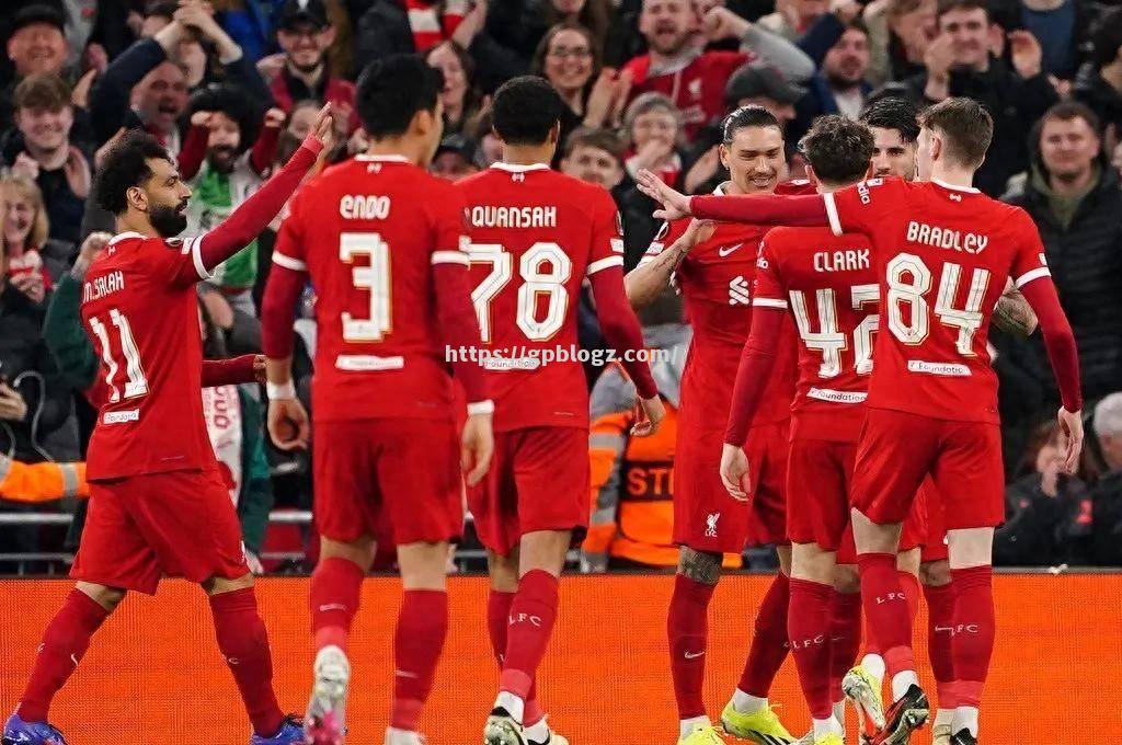 利物浦狂胜夺冠，狼队苦战告负