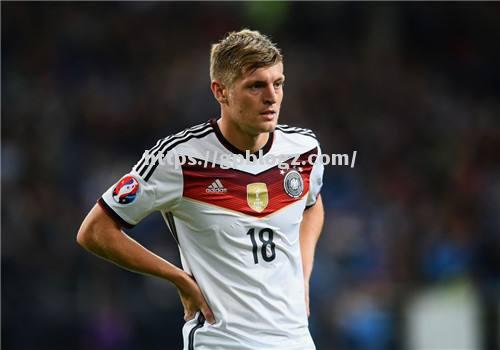 德国队大胜，克罗斯助攻创造多粒入球