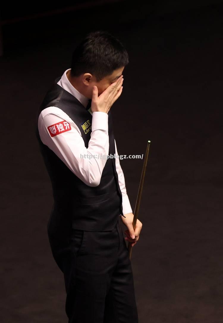 沙尔克遭遇连败，球队困境不断加深