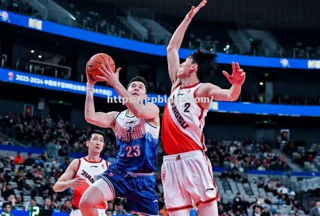 新疆男篮调整战术，备战冲击季后赛