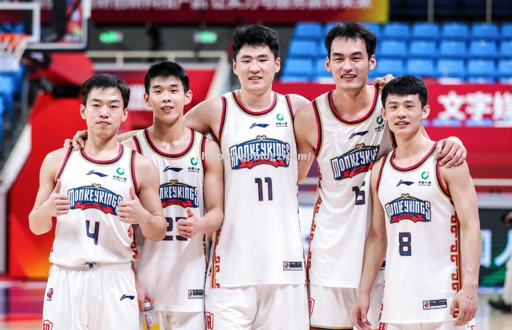 CBA联赛进行严格防疫措施,球员健康第一 CBA联赛进行严格防疫措施,球员健康第一