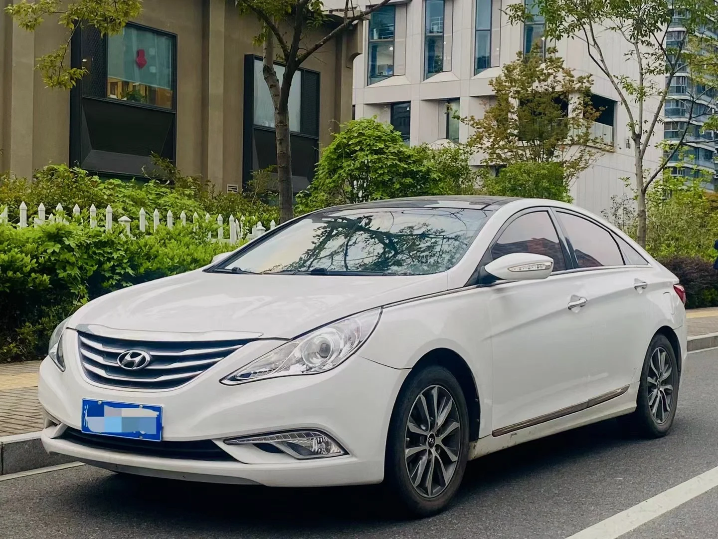 拉脱via备战欧预赛，追随指导