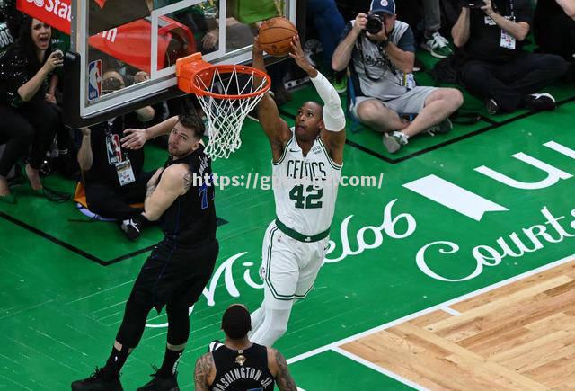 凯尔特人老将延续高效表现,拯救团队 凯尔特人老将延续高效表现,拯救团队