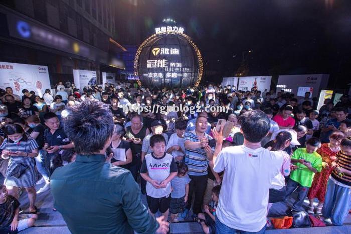 勇士胜出豪取连胜，球迷为胜利欢呼声不绝于耳