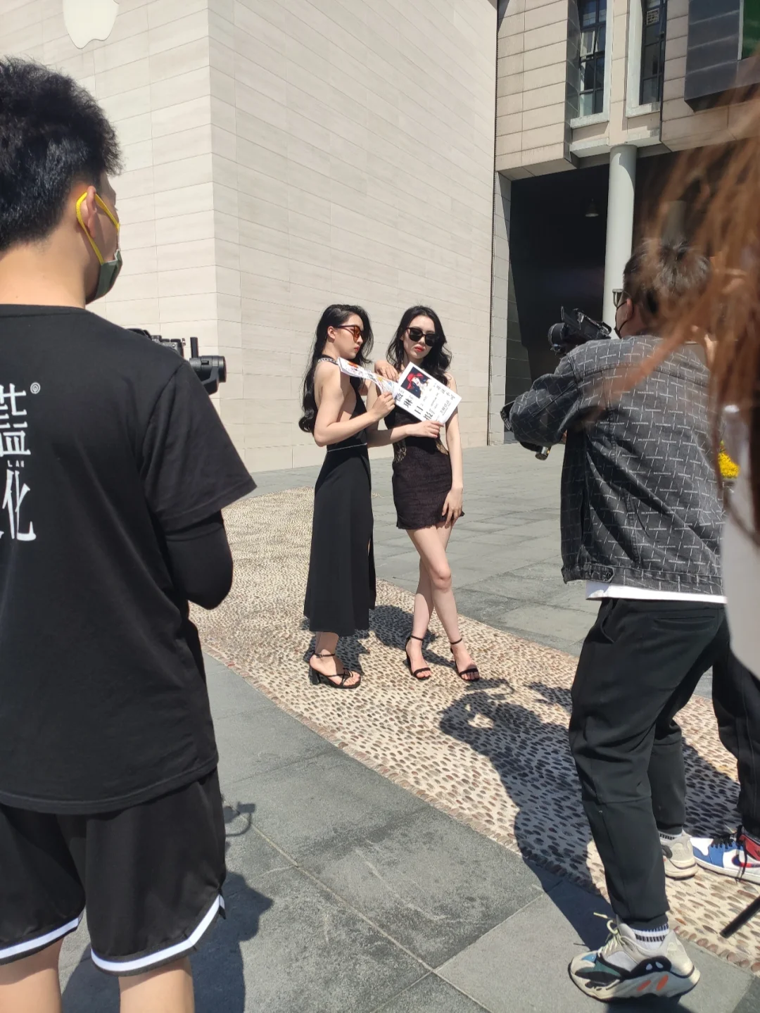 大洲际赛事现场观众热情高涨