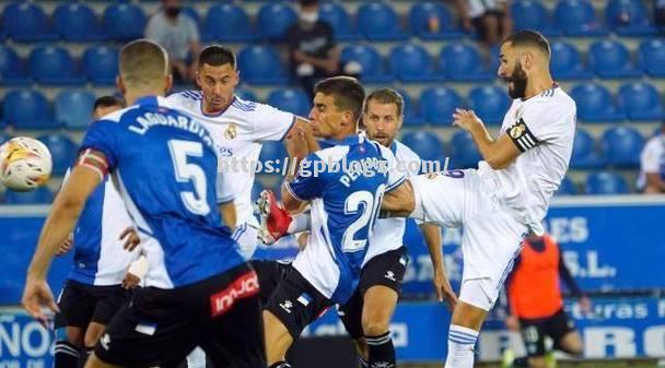 雷加利斯主场逆袭，豪取分继续领跑